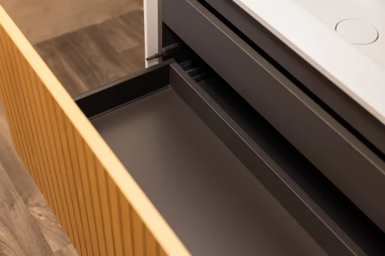Inova Semira 80 cm - geopende lade